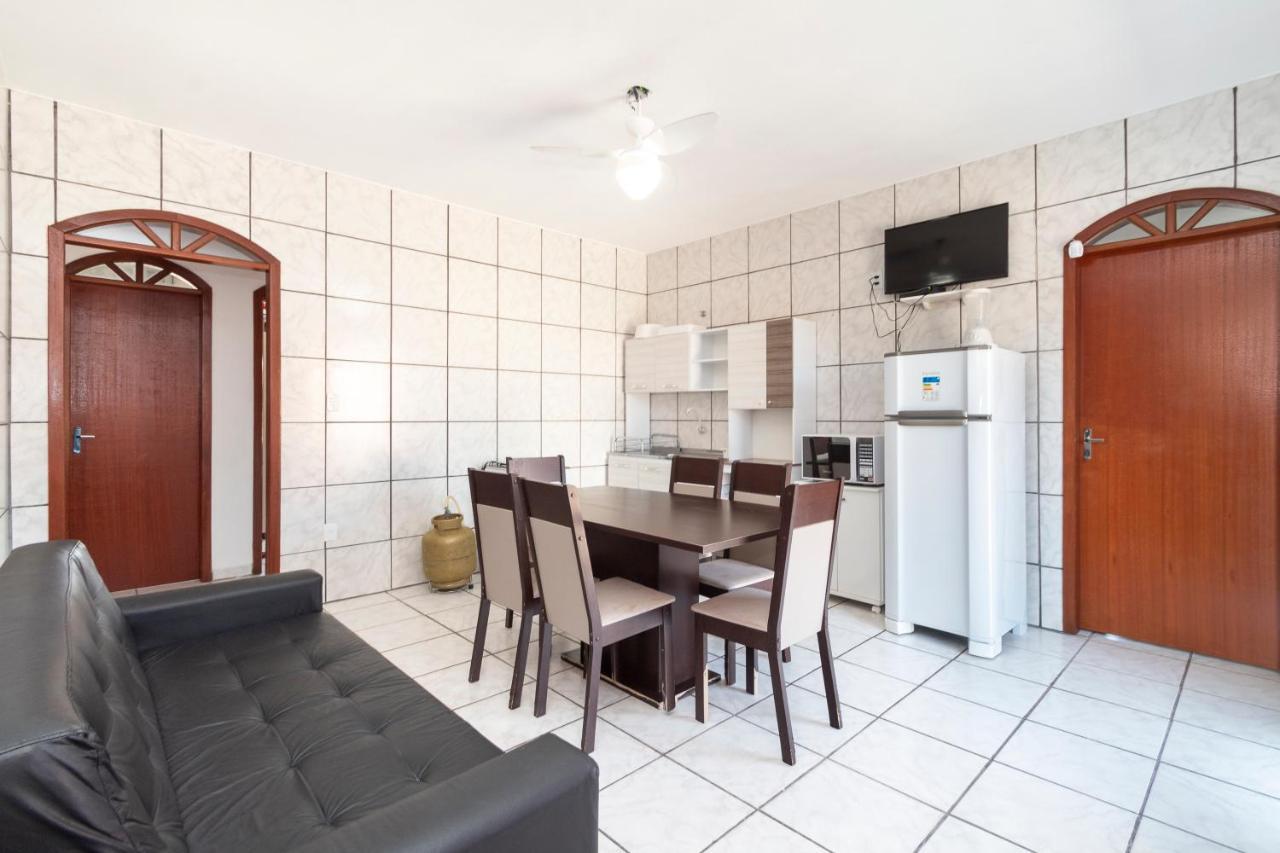 Residencial Ipe Amarelo Apartment บอมบินญัส ภายนอก รูปภาพ