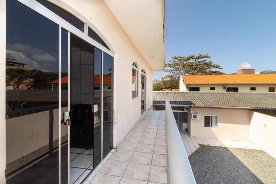 Residencial Ipe Amarelo Apartment บอมบินญัส ภายนอก รูปภาพ