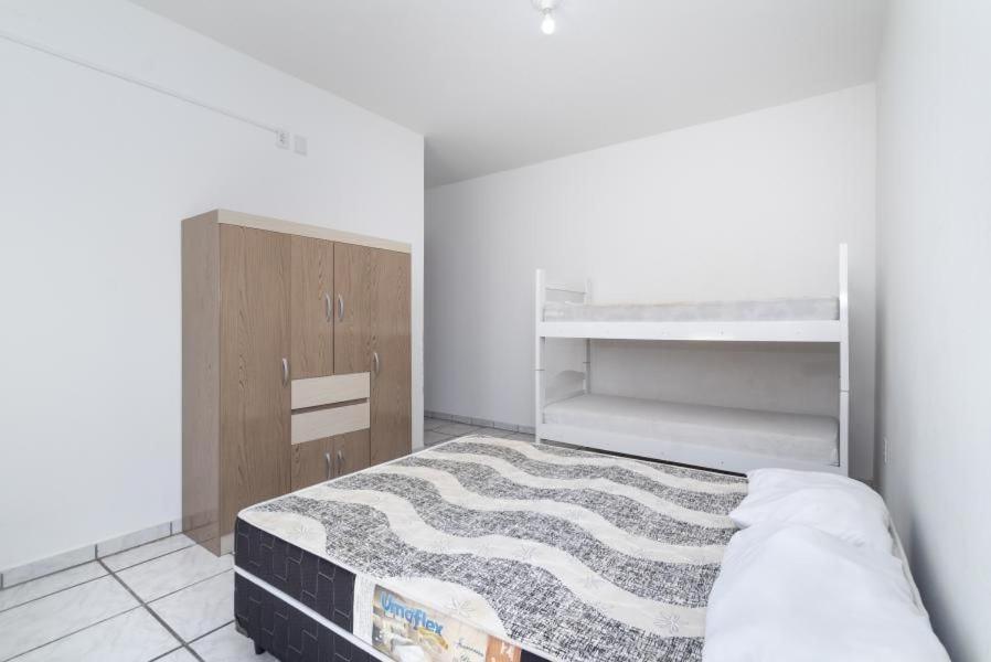 Residencial Ipe Amarelo Apartment บอมบินญัส ภายนอก รูปภาพ
