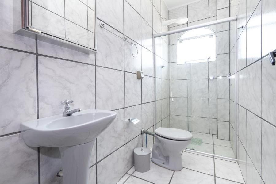 Residencial Ipe Amarelo Apartment บอมบินญัส ภายนอก รูปภาพ